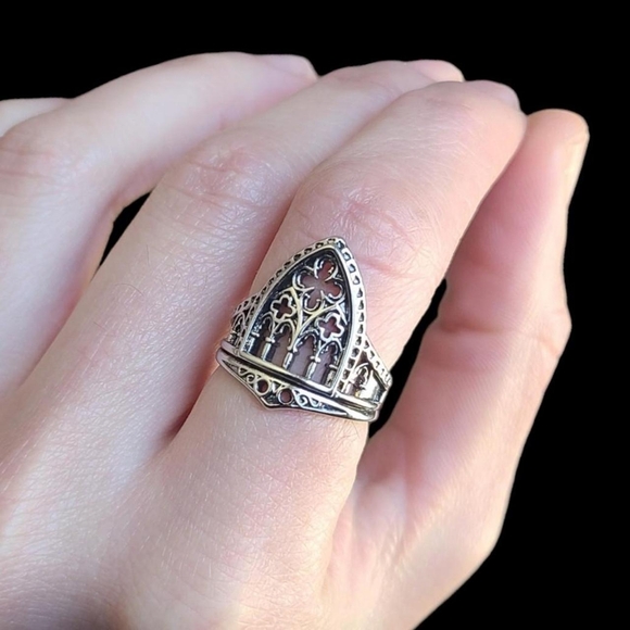 Silver Cathedral Arch Ring - Picture 6 of 8